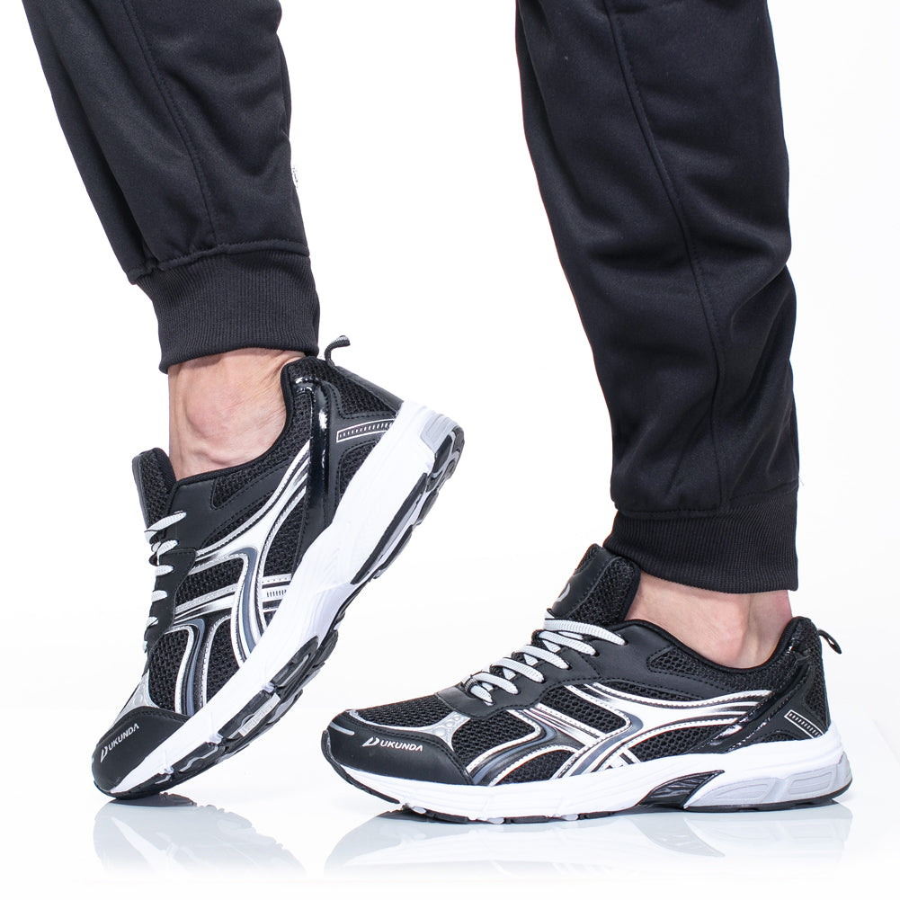 UKUNDA Mombasa Hommes Chaussures de running noir